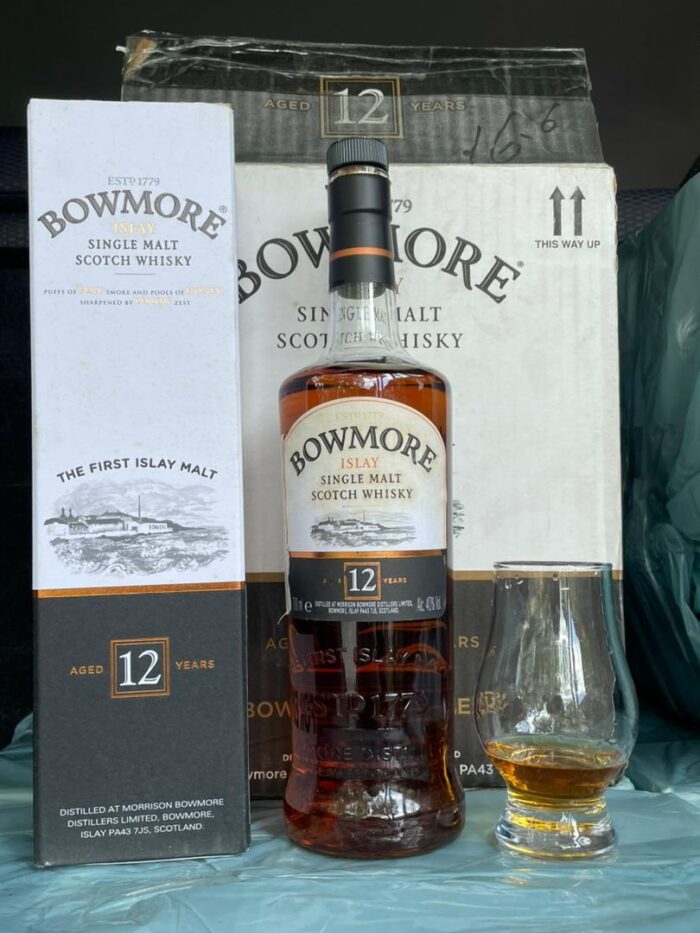 Limited Time Promo : Bowmore 12 Year Old 700ml 40% Old Bottles Warehouse Clearance - Image 4