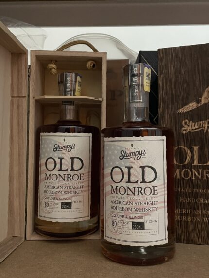 OLD MONROE PRIVATE STOCK SELECT AMERICAN STRAIGHT BOURBON WHISKEY 700ml 40%
