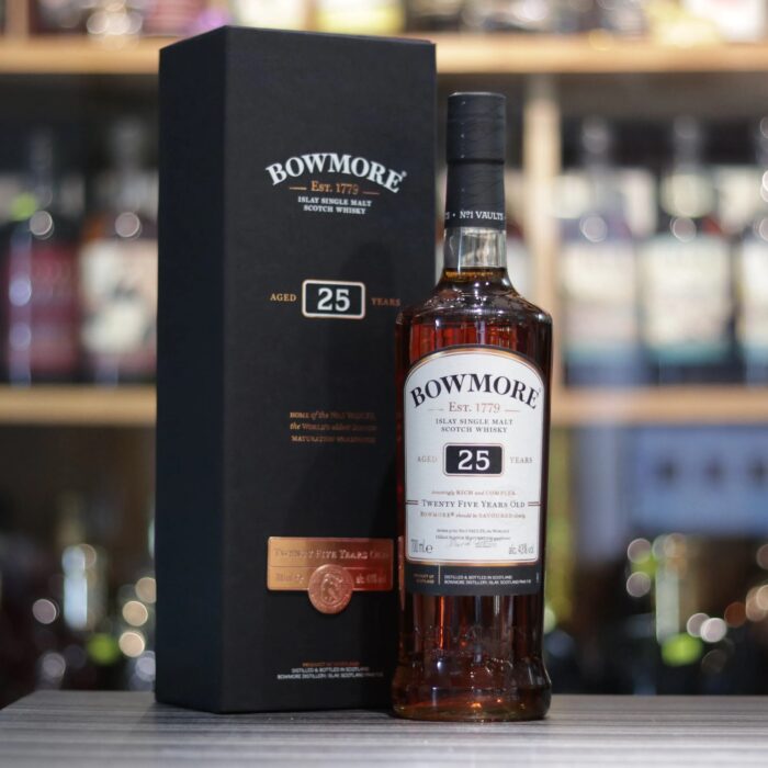 Bowmore 25 Year Old Islay Single Malt 700ml 43% - Image 2